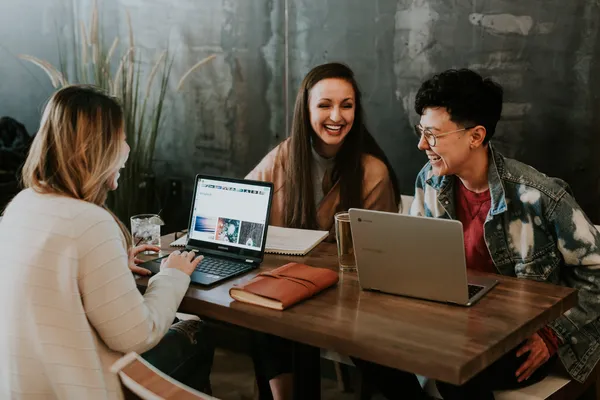 ทำไมคุณต้องสร้าง Workplace Happiness? มันสำคัญยังไง?